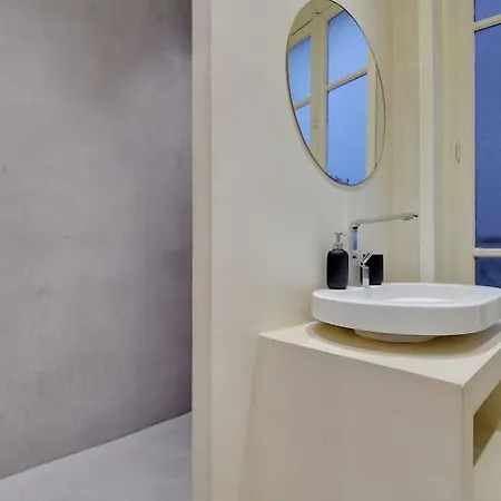 Apartment Charmant 2 Pieces Paris